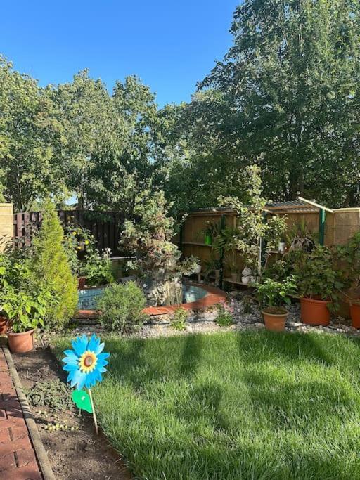 Family-Friendly Prague 5 Stay מראה חיצוני תמונה