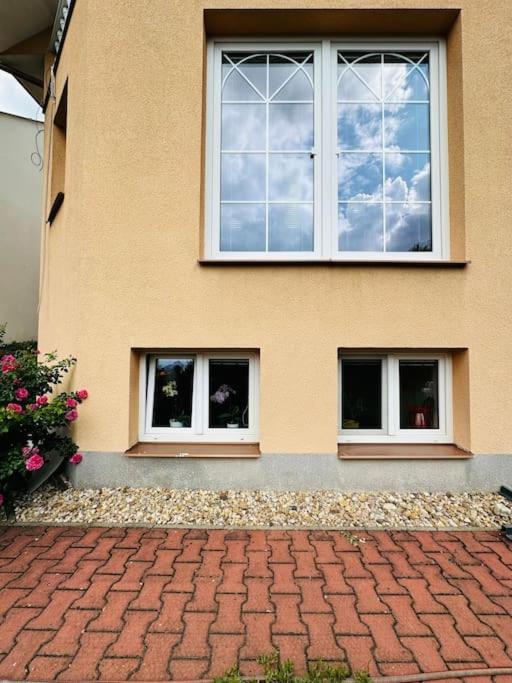 Family-Friendly Prague 5 Stay מראה חיצוני תמונה
